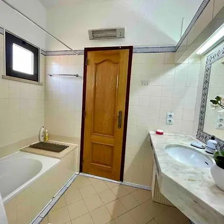 Vista Mar Piscina Албуфейра