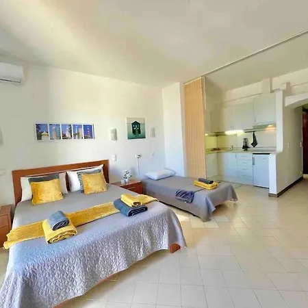 Vista Mar Piscina Apartment Albufeira