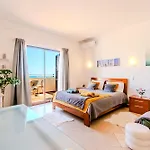 Vista Mar Piscina Apartman *