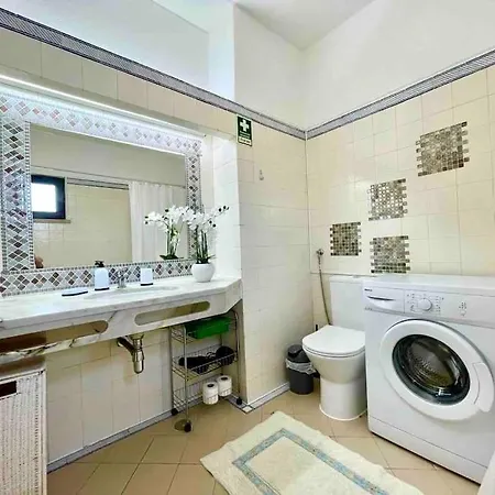 Vista Mar Piscina Appartement *