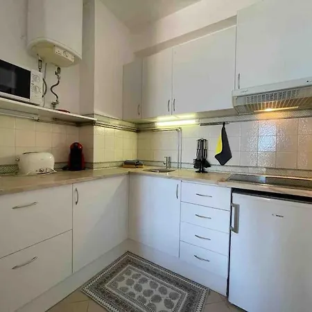 Vista Mar Piscina Apartment *